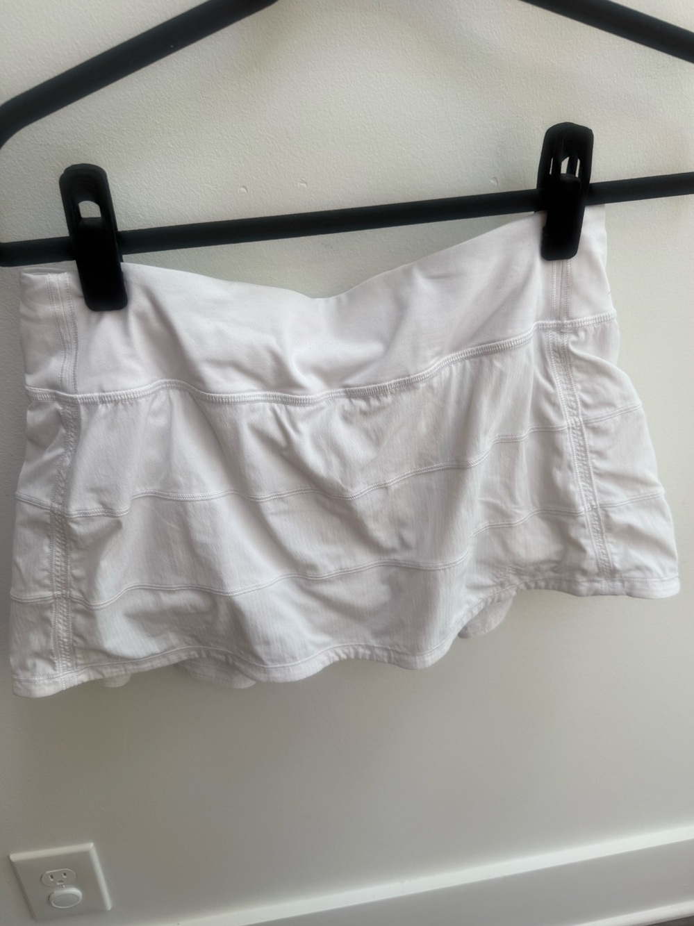 Lululemon Women’s White Active Skort Shorts - Classic Athletic Style